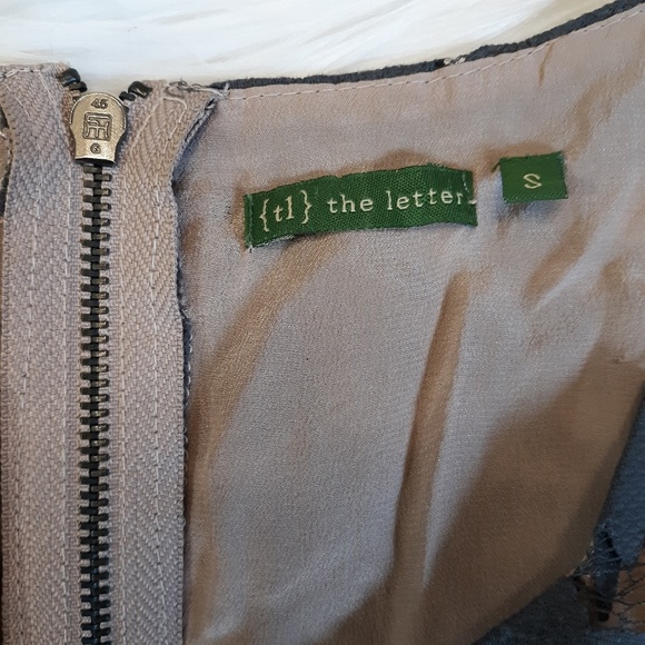 {tl} The Letter Top - Picture 6 of 6